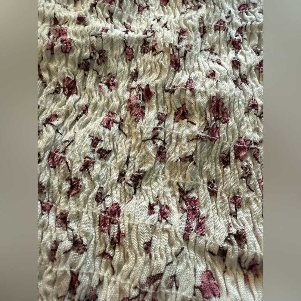 Floral Ruffled Tank Top - Picture 3 of 8